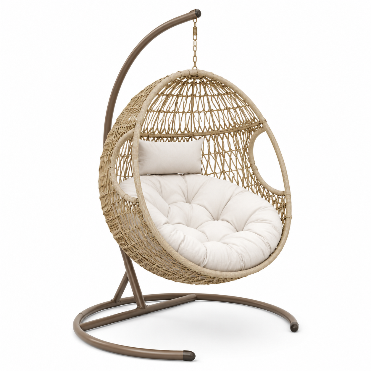 Freistehender Hängesessel aus beigem Polyrattan mit braunem Metallgestell und cremeweißen Polstern, 105 × 105 × 195 cm